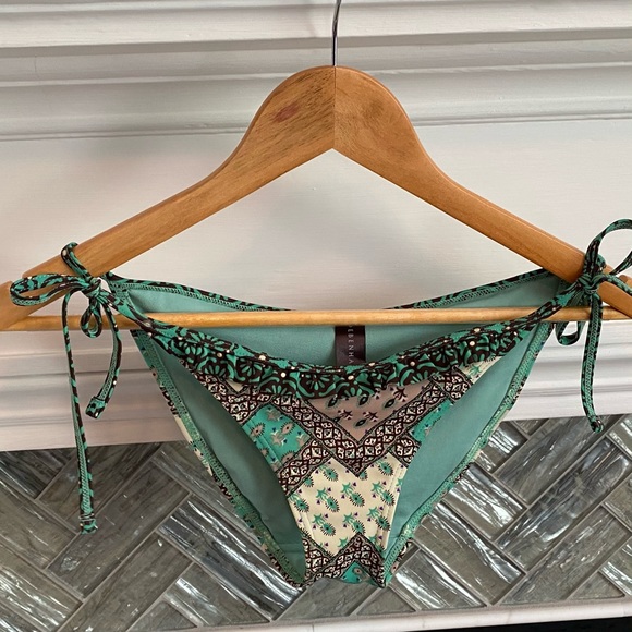 DEBENHAMS UK Floral STRING Bikini BOTTOM 8 Euro 36 - Picture 1 of 9